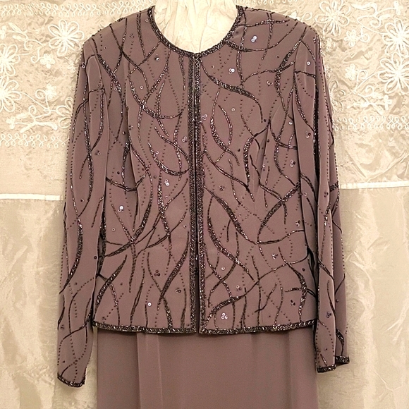 SALE! SHOWSTOPPER Sequined Silver Gown & Jacket! Mon Cheri Bridals, 10 - Picture 5 of 16